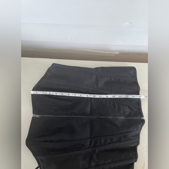 Black Lace Accent Torrid Zip Up Corset - Picture 6 of 11